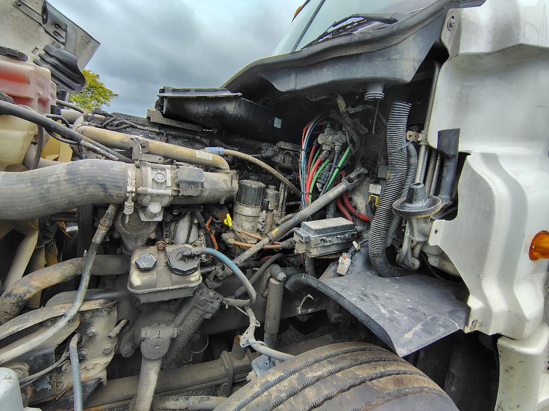 2012 FREIGHTLINER Cascadia - Image 25